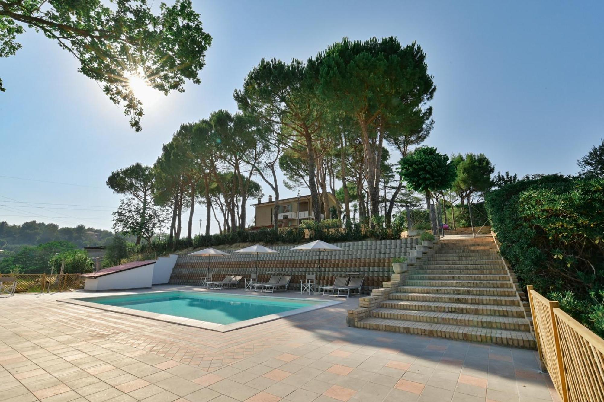 Villa Lucilla - B&B Rooms And Pool Potenza Picena Buitenkant foto